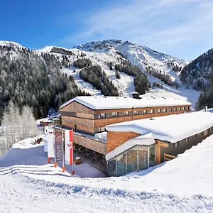 Lizum 1600 | Kompetenzzentrum Snowsport Tirol 3* Axamer Lizum