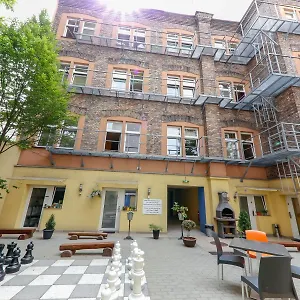 Auberge de jeunesse Do Step - &, Vienne