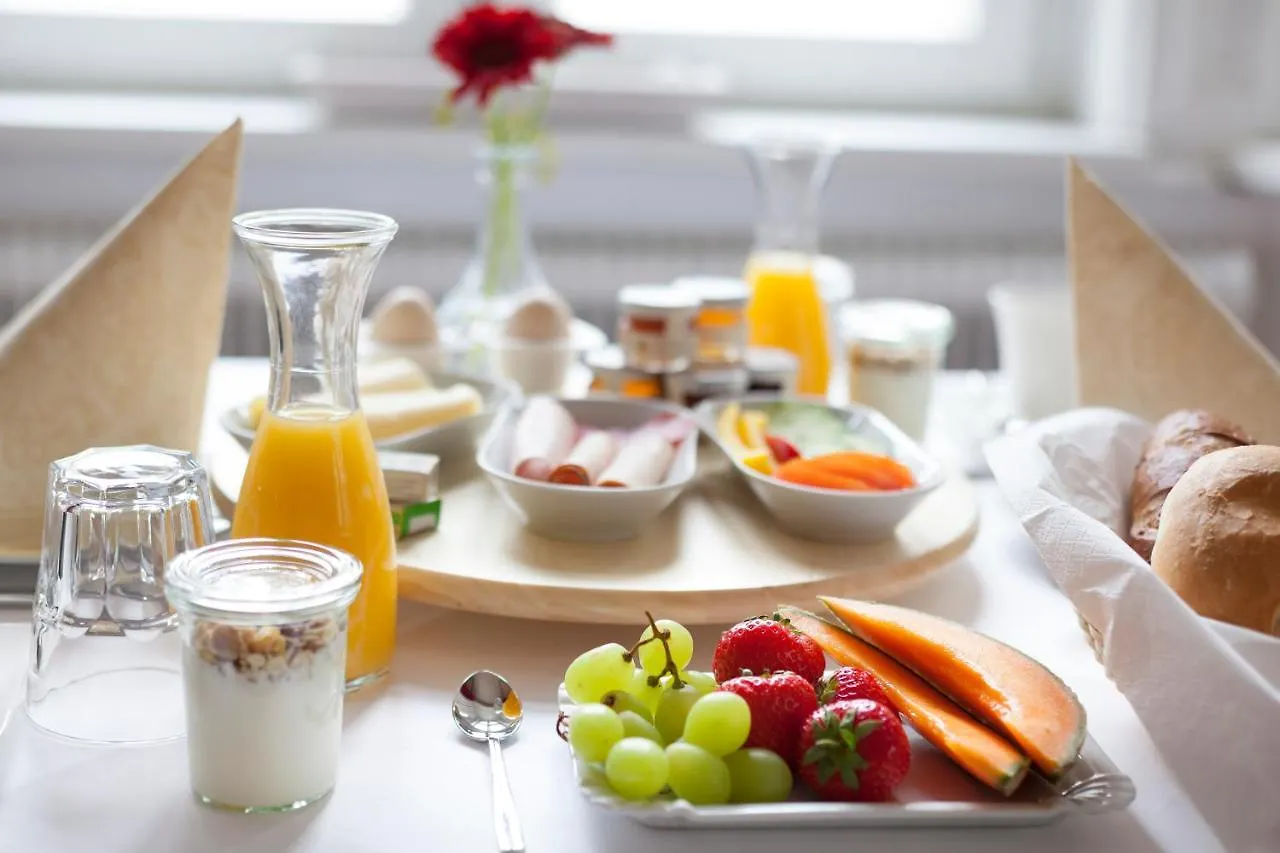 Гостевой дом Boutique Hotel Columbia Вена