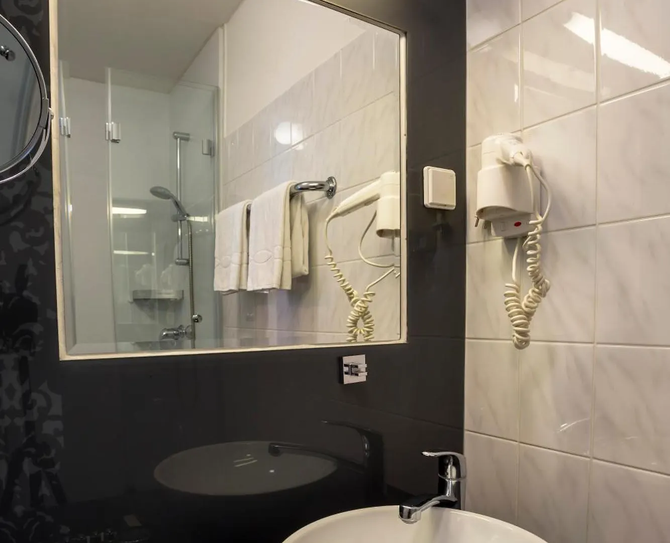 Boutique Hotel Columbia Вена 3*,